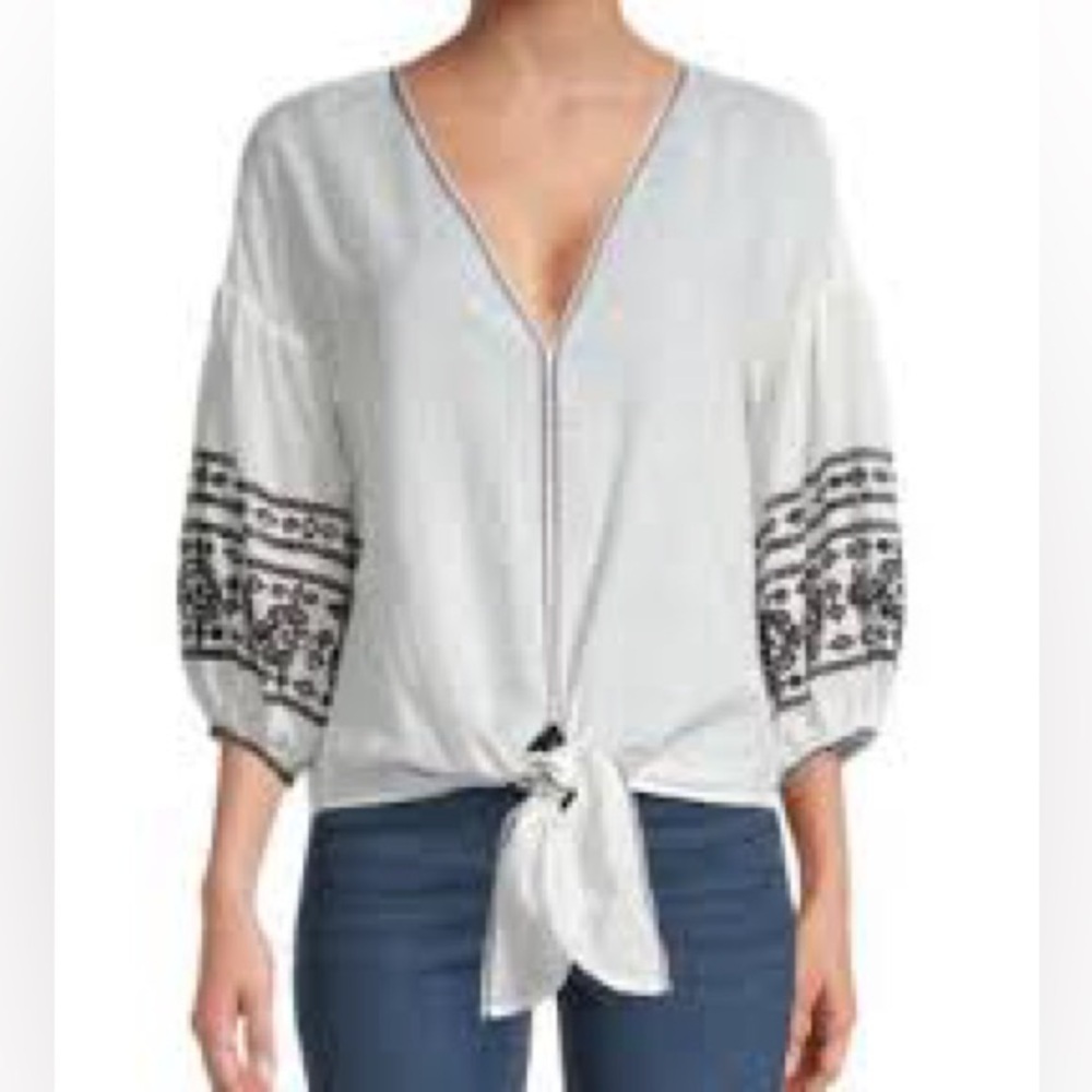Max Edition Embroidery Oversized 3/4 Sleeve Top Large